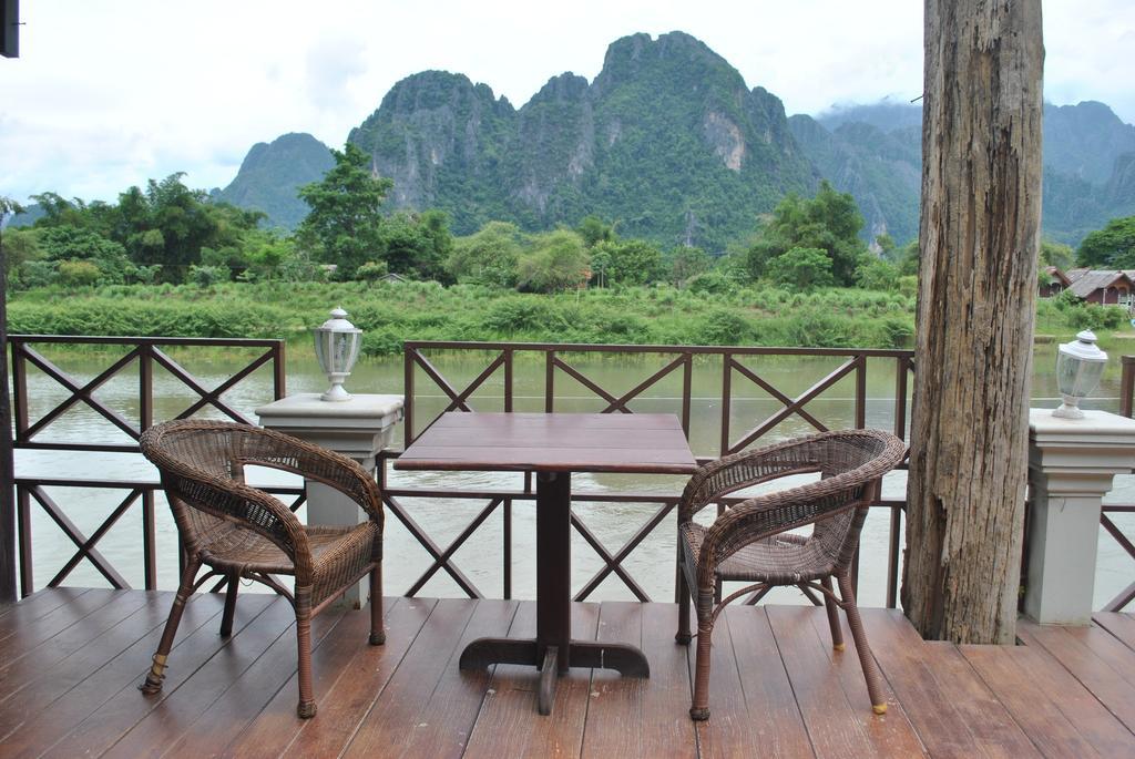 Silver Naga Hotel Vang Vieng Bagian luar foto